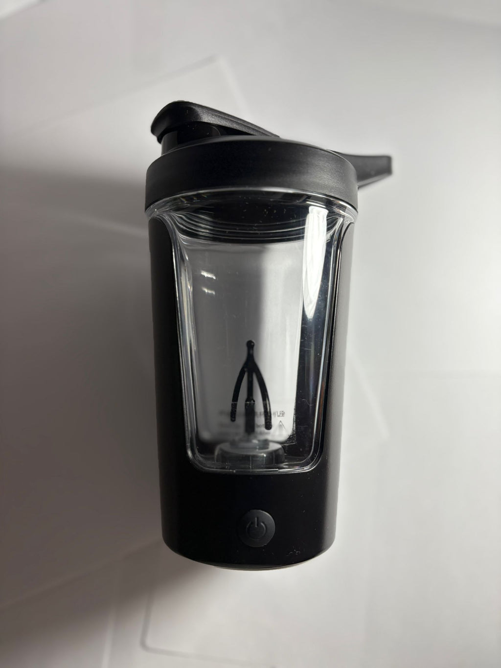Shaker Electric pentru Proteine – Amestec Rapid și Fără Efort